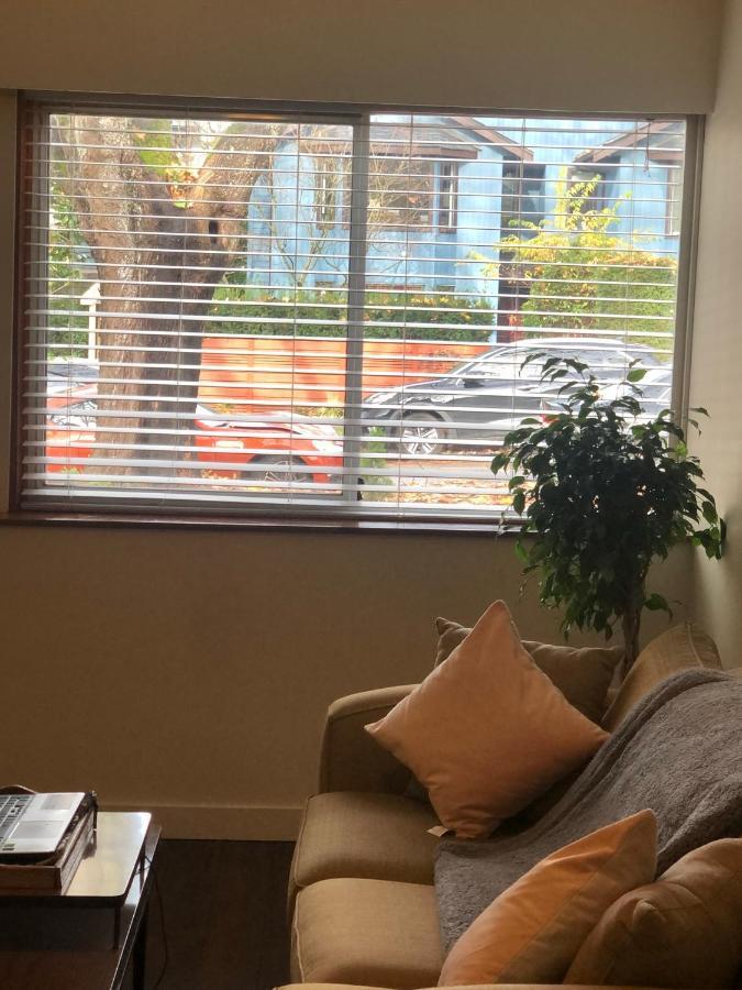 Quiet-Comfy 3 Bedroom Home On A Tree Lined Street In Kits Ванкувер Екстер'єр фото